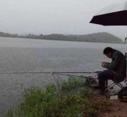 海南小雨钓鱼怎么样，小雨适不适合钓鱼！